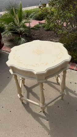 Vintage Cream Painted Accent Table