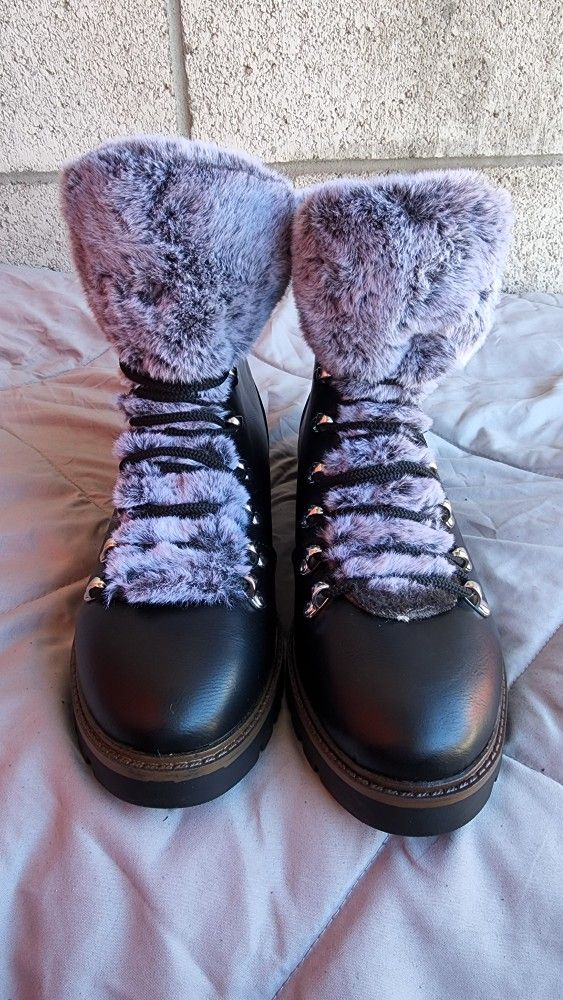 Espirt Woman's Black D-ring Booties