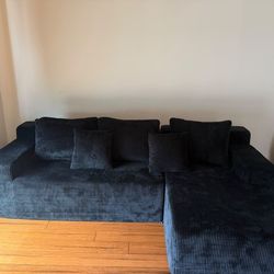 L-Shaped Black Boneless Sofa – Like New (Barely Used)
