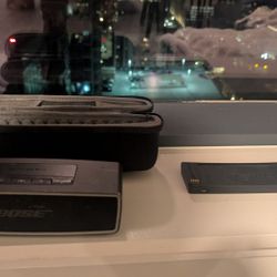Bose Sound Mini Speaker 