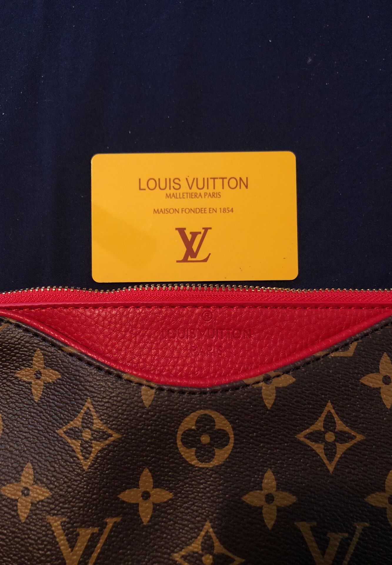 2018 Louis Vuitton Malletiera Paris En 1854 (Hand Bag ) for Sale
