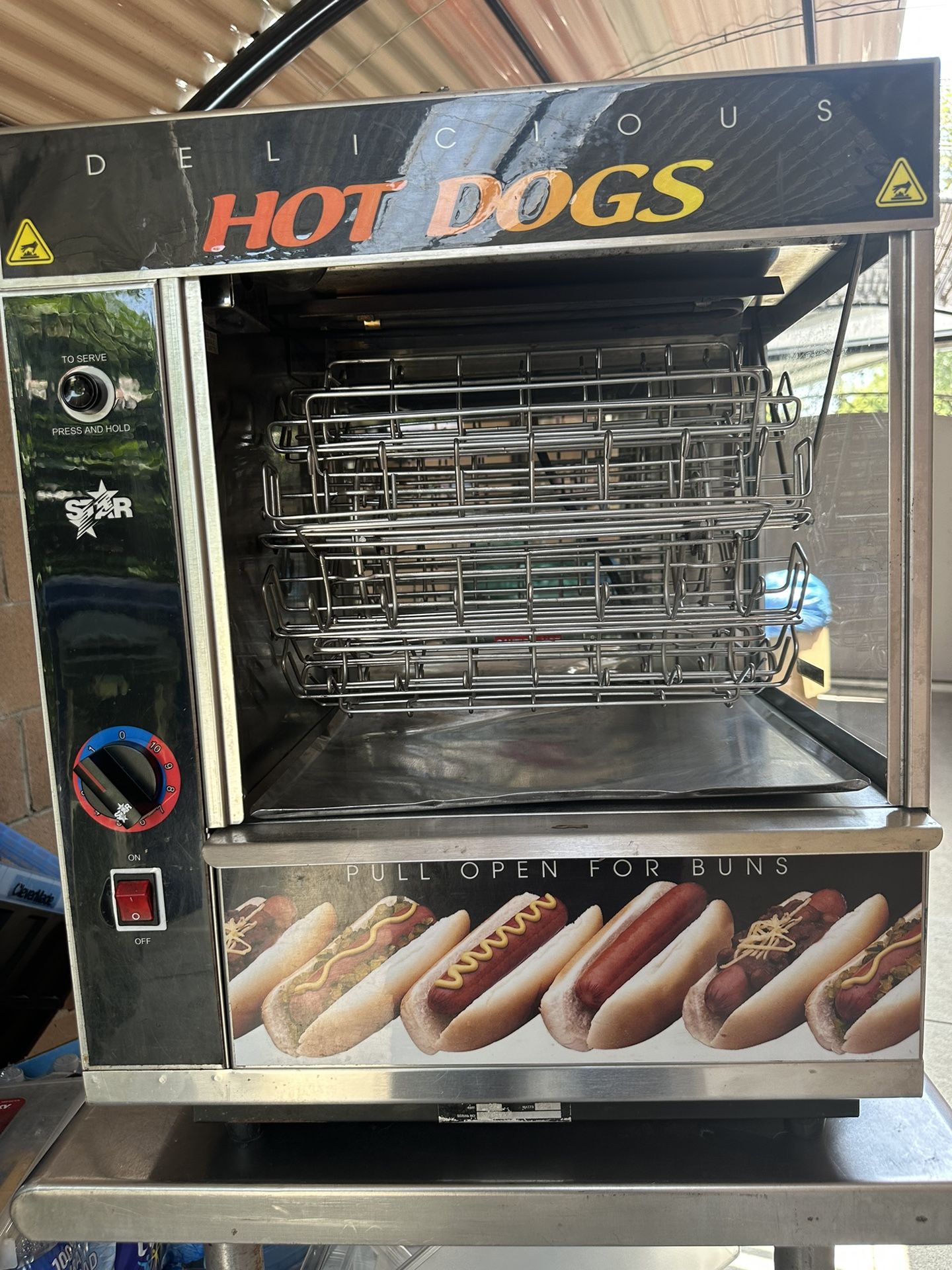 Star Broil-o-Dog cradle wheel Hot Dog With Bun Warmer