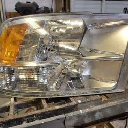 2009-2018  RAM 1500 PS Headlight