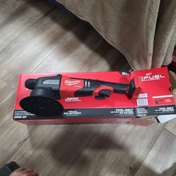 Milwaukee Fuel 21mm Polisher 