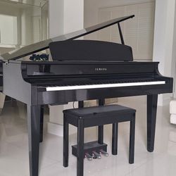 Yamaha Digital Grand Piano (piano de cola digital)