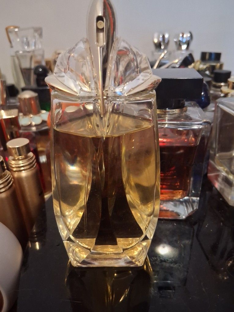 Perfume Alien Eau Extraordinaire Discontinued