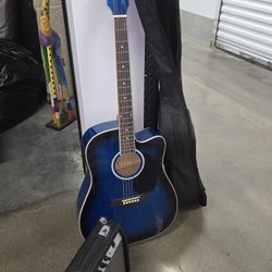 Acoustic Guitar With Amp