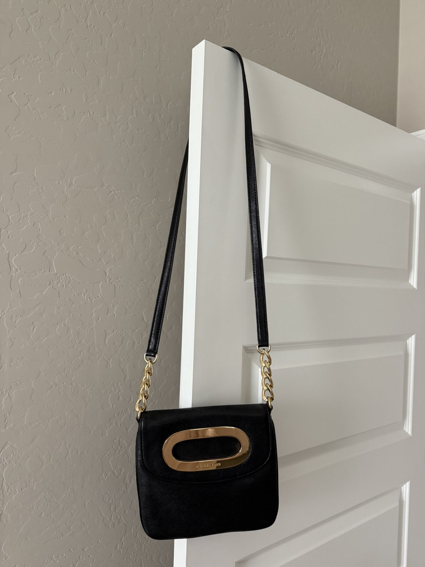 Authentic Michael Kors Cross Body