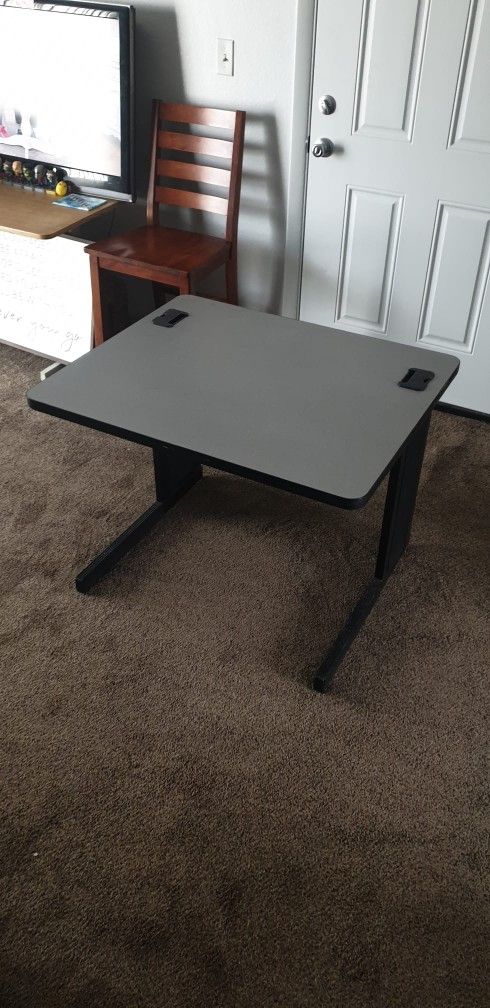Sturdy Gray Computer Desk