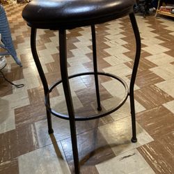 bar stool. No shipping . pickup in Wichita Kansas 