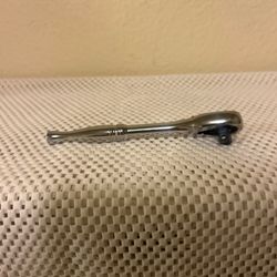 Husky 1/4 in. Drive Full Polish 72-Tooth Ratchet