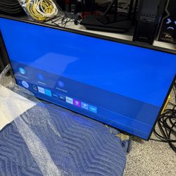 Samsung 43” TU7000 Crystal UHD 4K Smart TV 