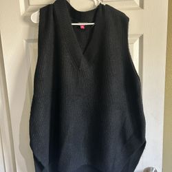 Black Plus Size Sweater Vest