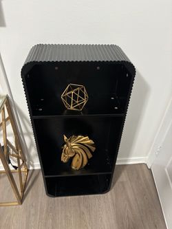 Black elegant Book shelve