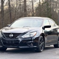 2018 Nissan Altima SR Midnight 