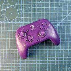 NINTENDO SWITCH PRO CONTROLLER 