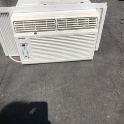 Very Good Condition Danby Air Conditioner 