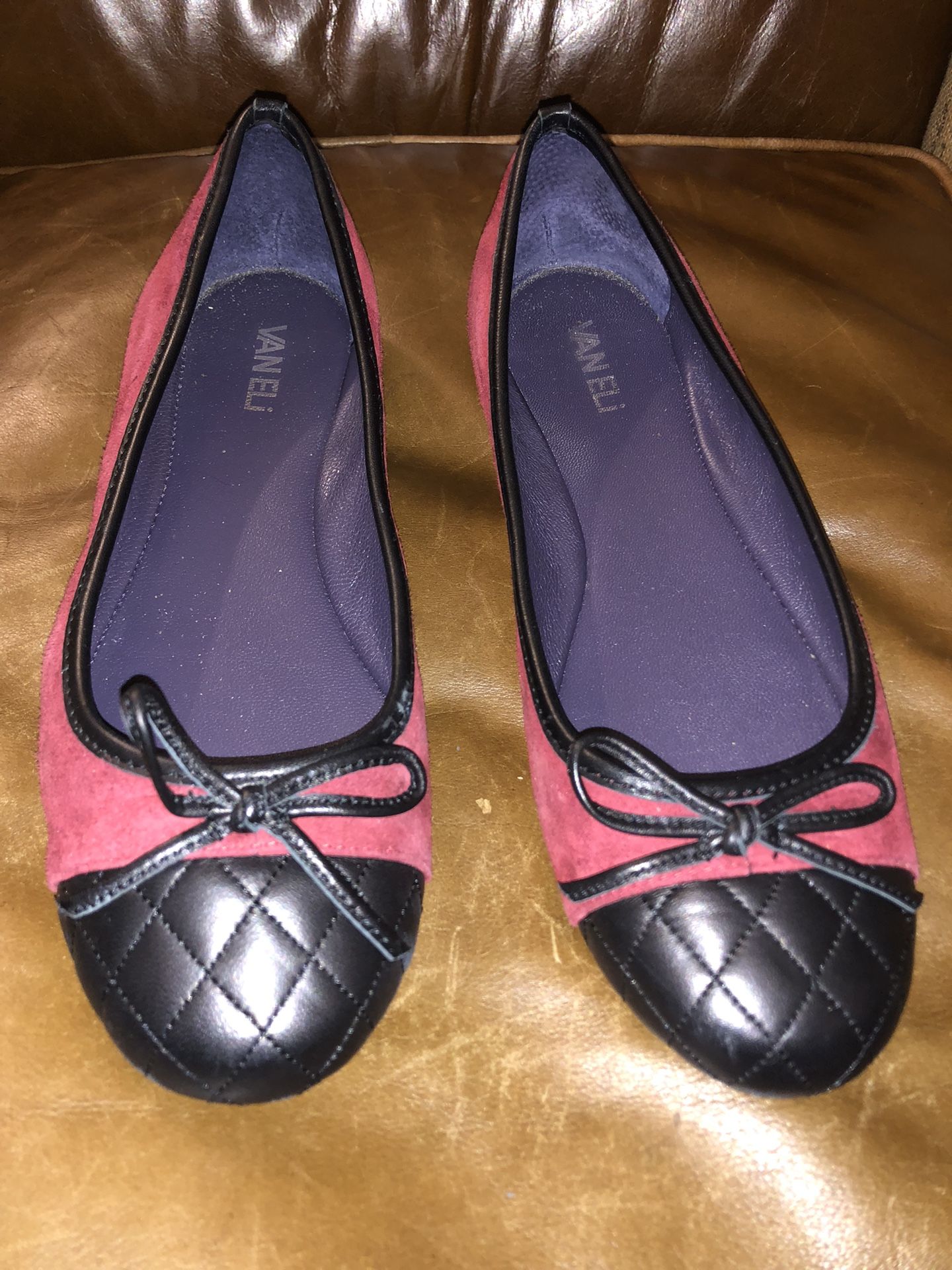 Vaneli Cranberry Flats