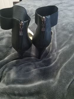 Brand New Pair Of Heels Size 9.5