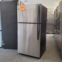 28" Wide Kenmore Stainless Steel Refrigerator, Tested & Guaranteed with 90 Day Warranty 