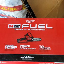 Milwaukee M12 Fuel Saw