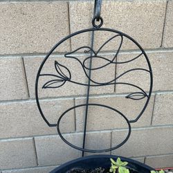 Black Metal Bird Hanging Plant Basket Holder 