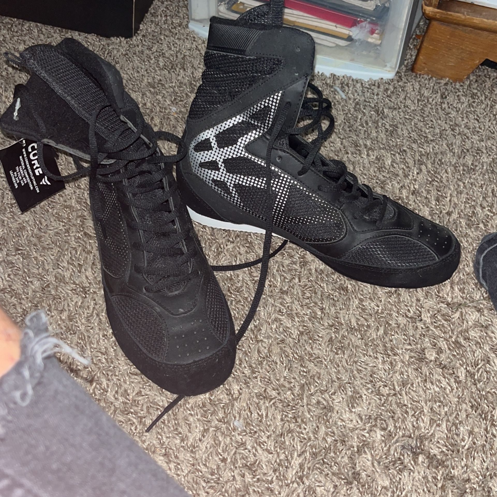 Core boxing Shoes Never Used