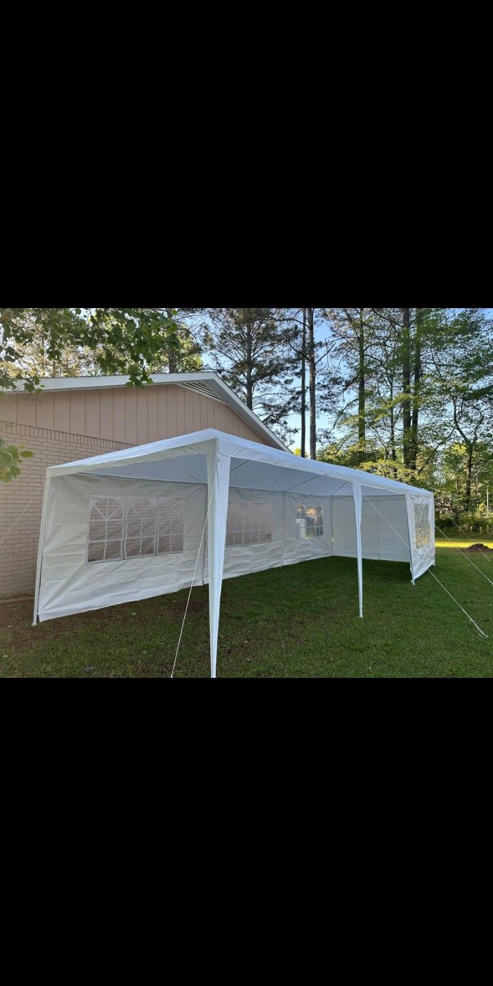 10x20 New Enclosed Window Removable Side Walls Or Open Stabilizer Material Weatherproof Strong
150 each.... Two for 300
Dunwoody exit 29
Ashford