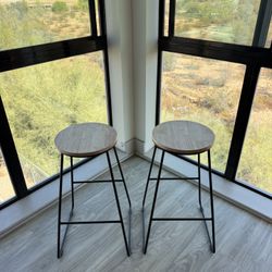 2 Counter Height Bar Stools