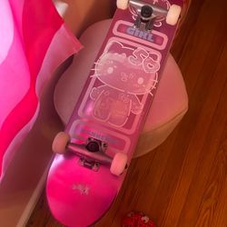 hello kitty skateboard 