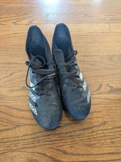 Adidas predator kids soccer cleats size 5