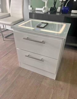 Nightstands   Intelligent model