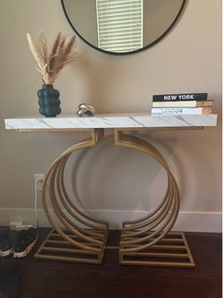 Modern Faux Marble Console Table with Gold Base