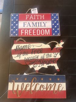 Fourth of July patriotic wood hanging signs
