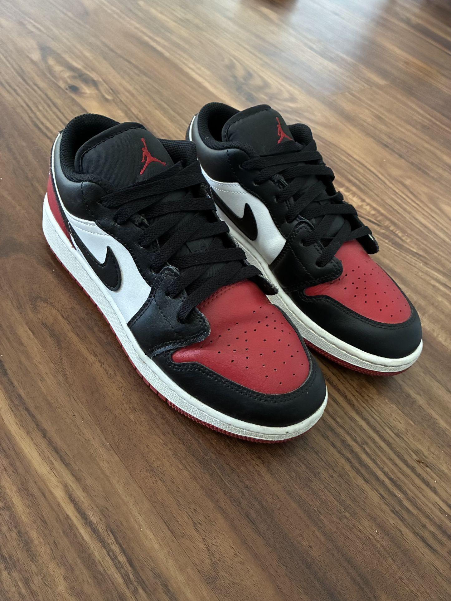 Jordan 1 Low Tops Size 6