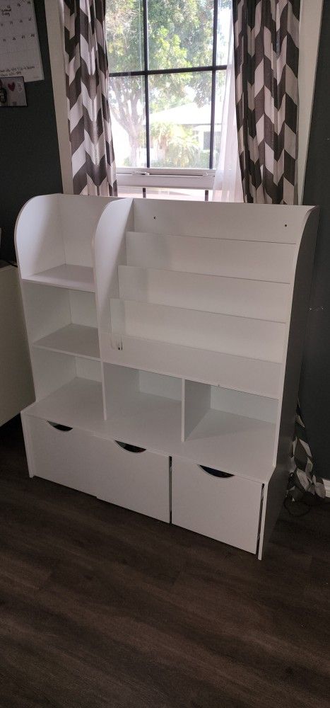 Kids Bookcase & Bookshelf With 3 removable Drawers