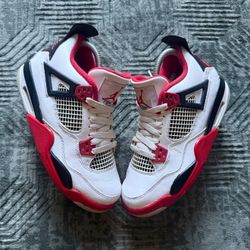 Jordan 4 Fire Red Size 5.5Y