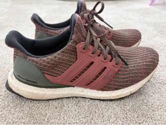 Adidas Women size 7 Ultraboost