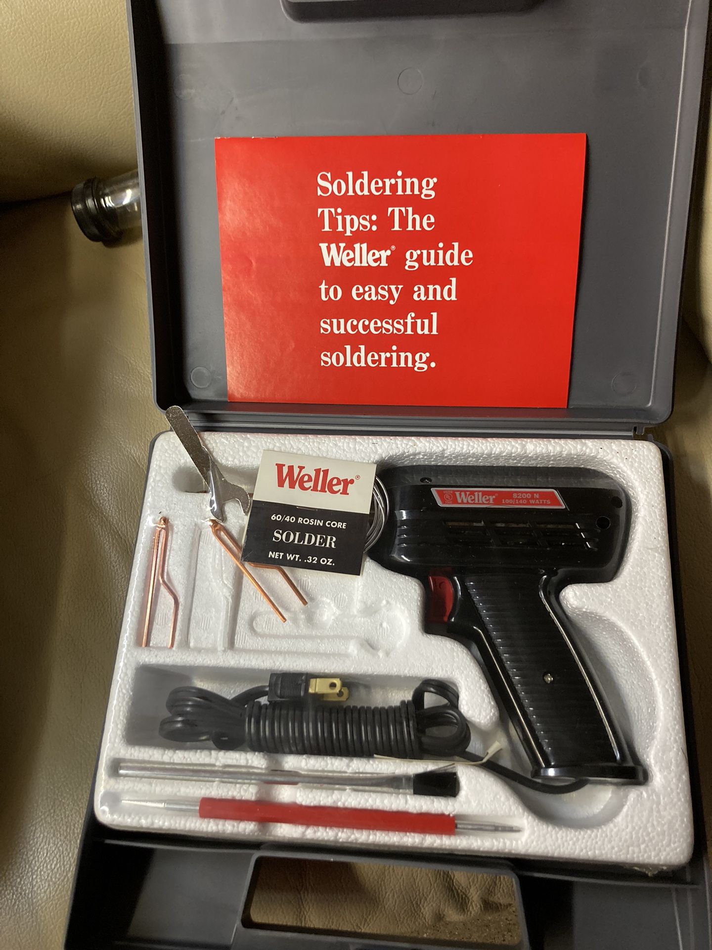 Weller Soldering Iron - Model 8200N