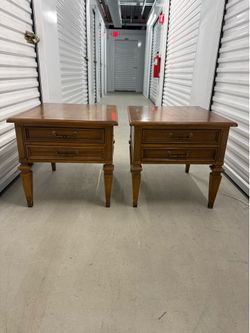 Two Hammary Vintage Mid-Century Modern Solid Wood End Tables (27 x 23)