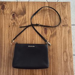 Michael Kors Trisha Black Pebbled Leather Crossbody 