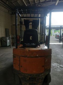Forklift