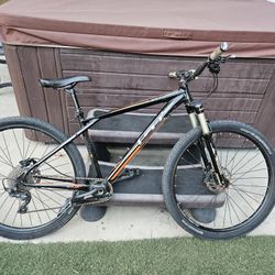 GT Expert Backwoods  10×1 Medium Frame 27.5