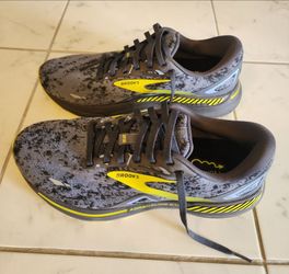 Brooks Adrenaline GTS 23 Running Shoes