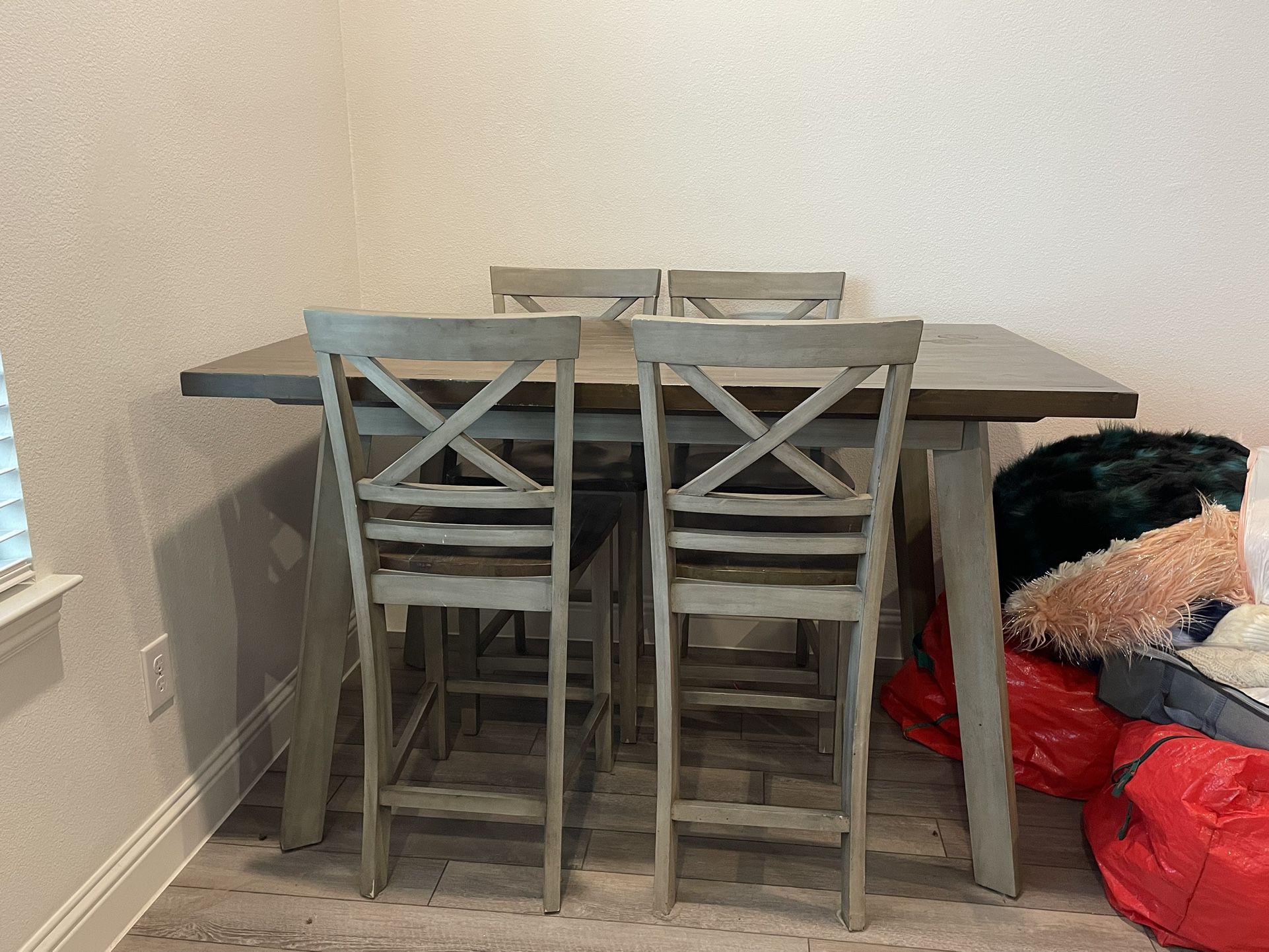 Pub Style Table With 4 Chairs