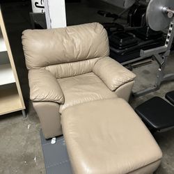 cream Mini couch 