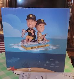 DON AND MUD MINI YACHT BOBBLEHEAD