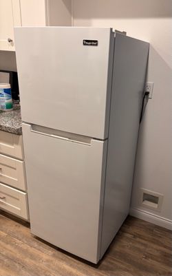 Magic Chef Refrigerator