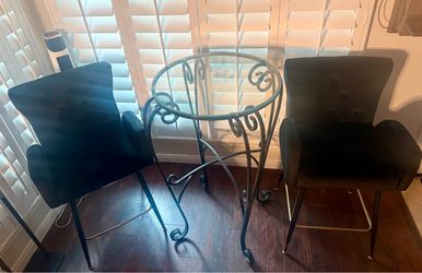 Round Glass Top Bistro Table with 2 Bar Stools