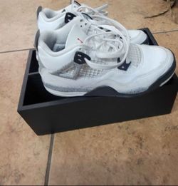 Air Jordan 4 Retro kids shoe size 1y